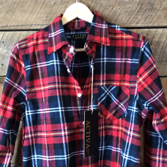 Plaid Button-Down Flannel Women’s Top - Picture 4 of 9